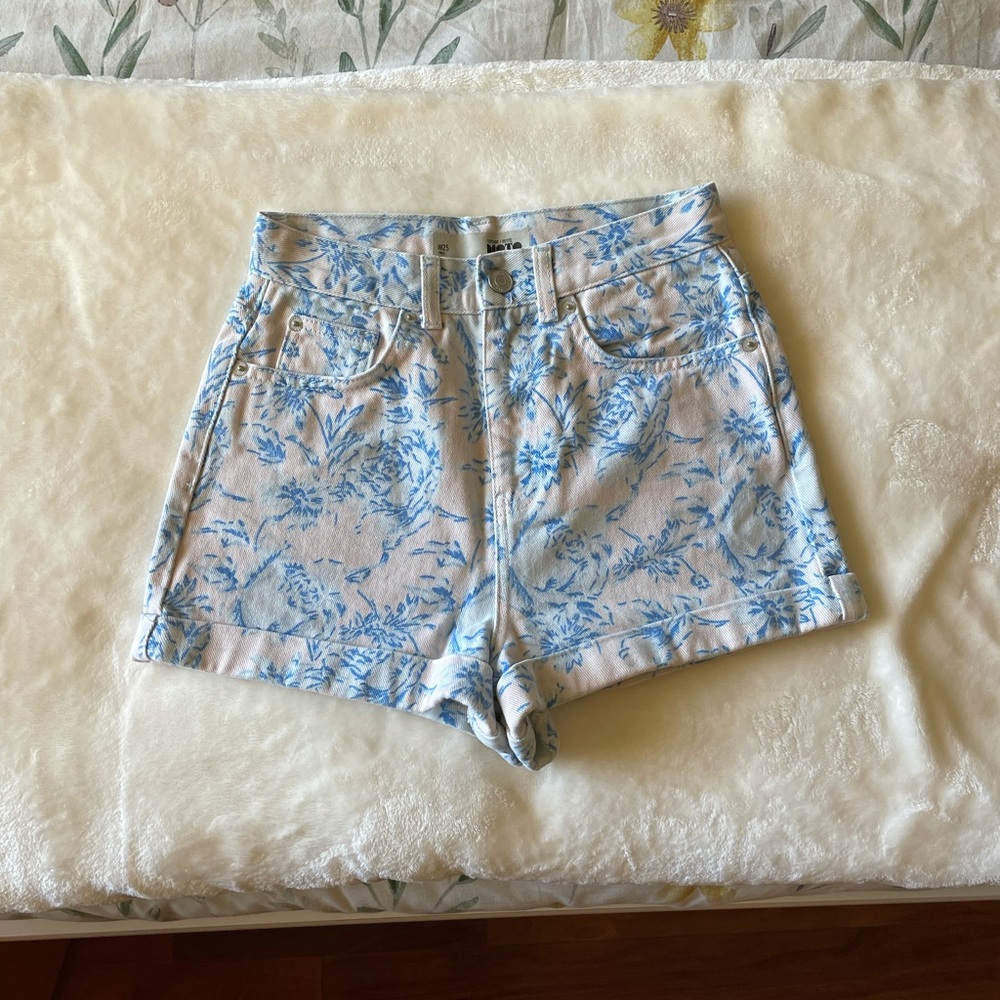 Topshop | High-Waisted Floral Denim Shorts